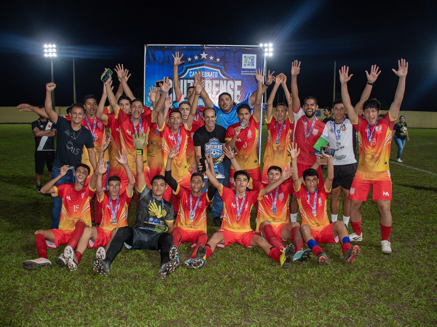 Abertura do Campeonato Cruzeirense de futebol da primeira e